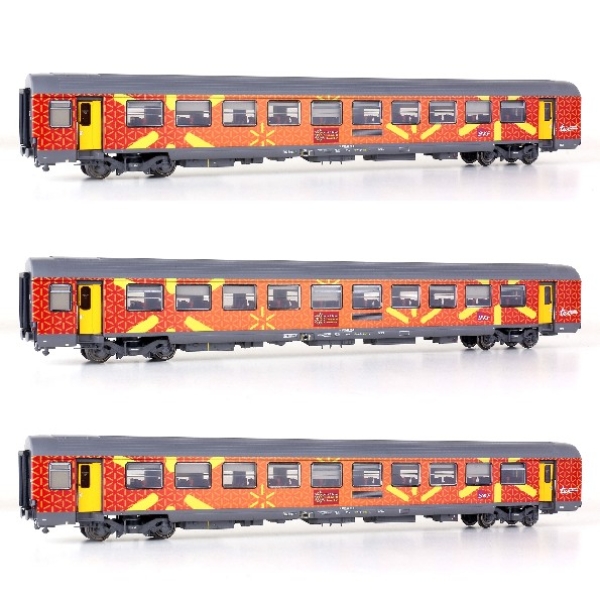 40313 LS Models  dreiteiliges Personenwagenset TER LANGUEDOC der SNCF